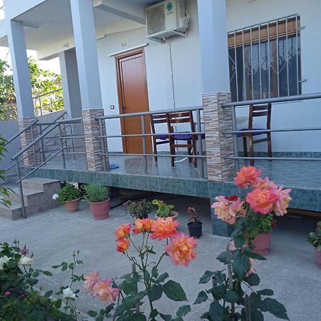 Vila N Dervishi Vlorë 外观 照片
