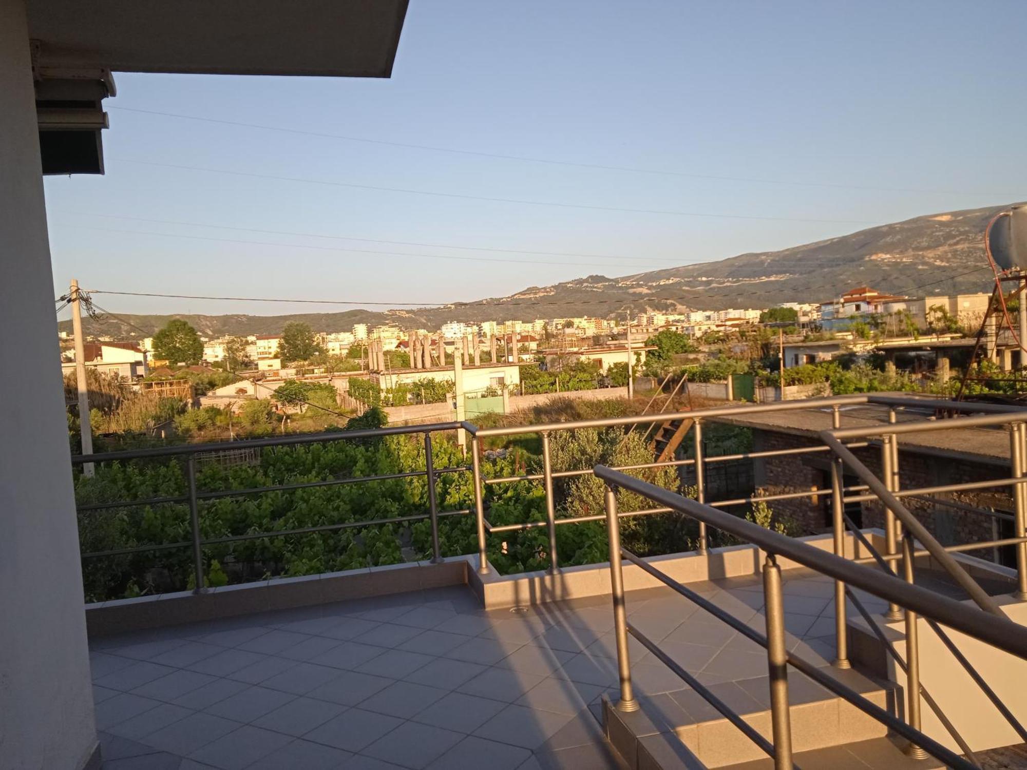 Vila N Dervishi Vlorë 外观 照片