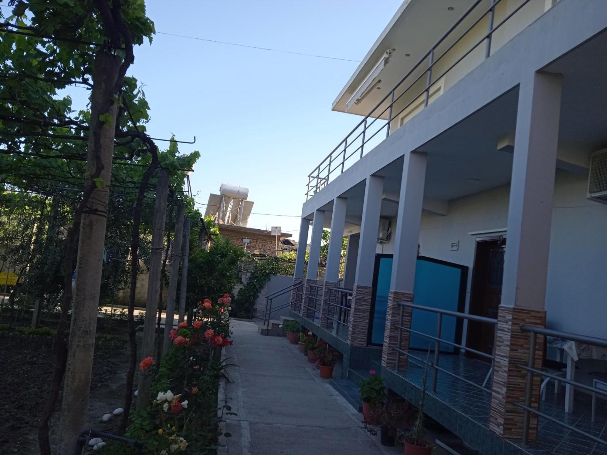 Vila N Dervishi Vlorë 外观 照片
