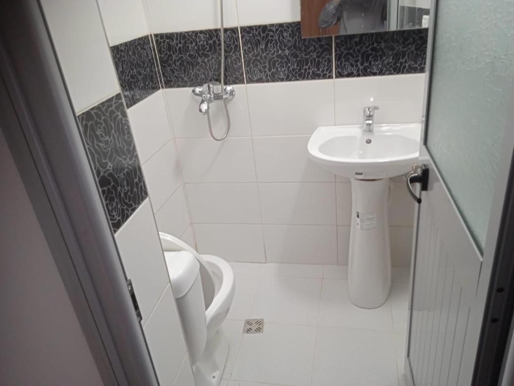 Vila N Dervishi Vlorë 外观 照片